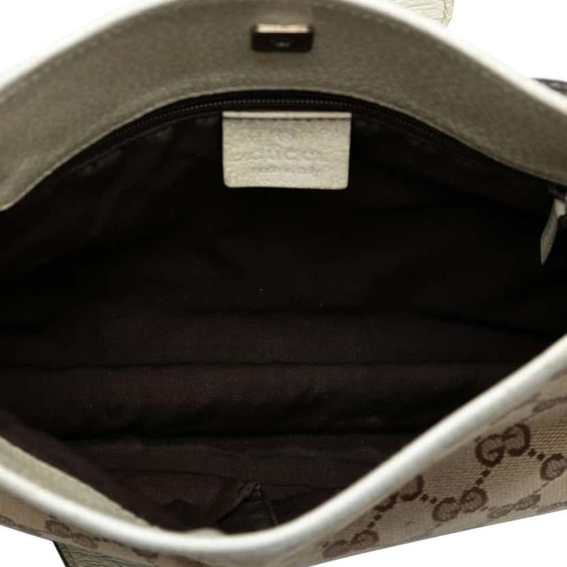 Gucci GG Canvas Eclipse Crossbody Brown Canvas Good condition - Model View