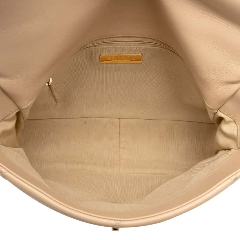 Chanel Large Lambskin 19 Flap Brown Leather Good condition - Model View