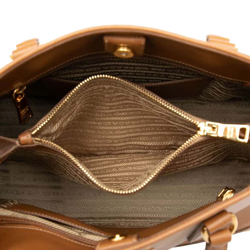 Prada Medium Saffiano Lux Open Promenade Satchel Brown Leather Good condition - Model View
