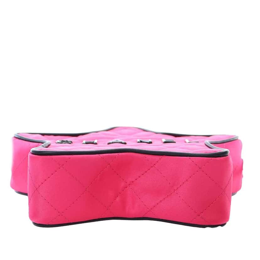 Chanel Quilted Satin Walk Of Fame Star Crossbody Pink Satin Good condition - Inside View
