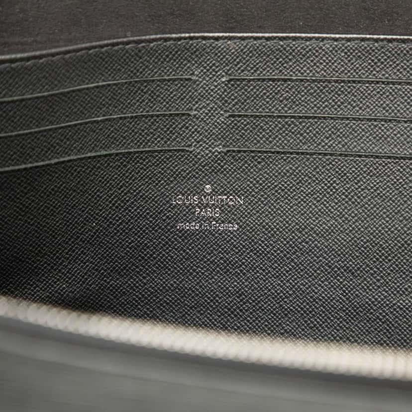 Louis Vuitton Epi Pochette Jour PM Black Leather Very good condition - Box View