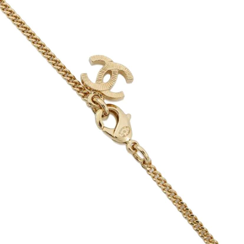 Chanel Gold Plated Rhinestone CC Square Pendant Necklace Gold Metal Good condition - Model View