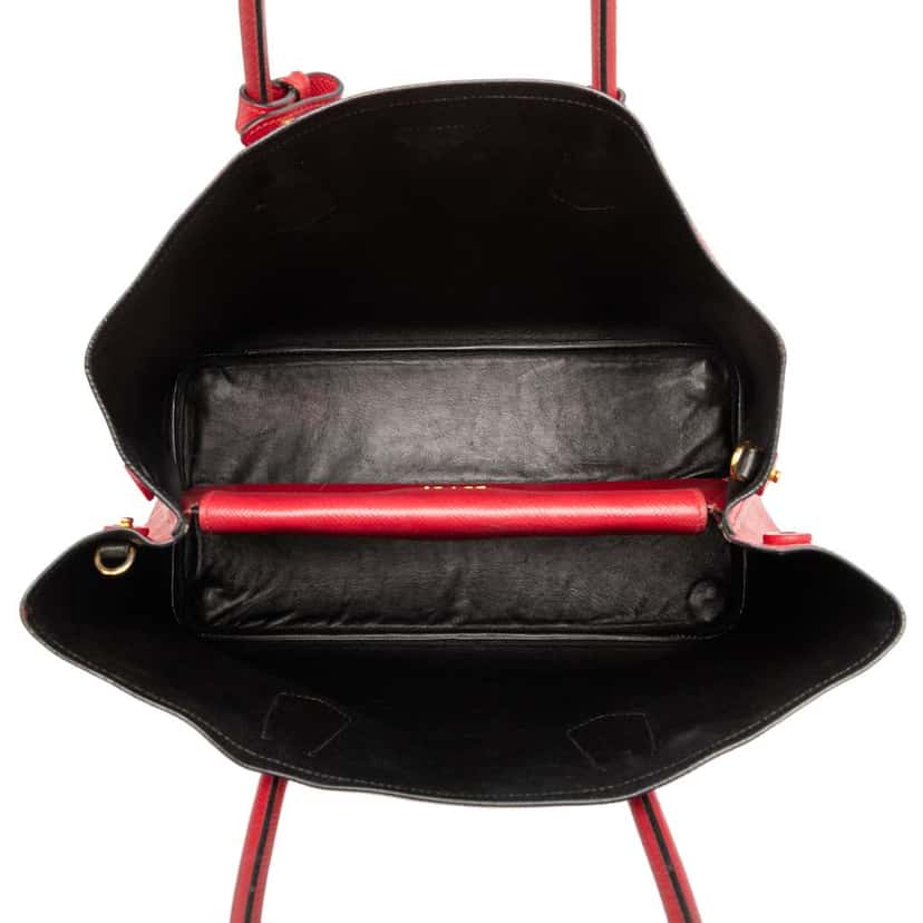 Prada Large Saffiano Cuir Double Satchel Red Leather Good condition - Model View