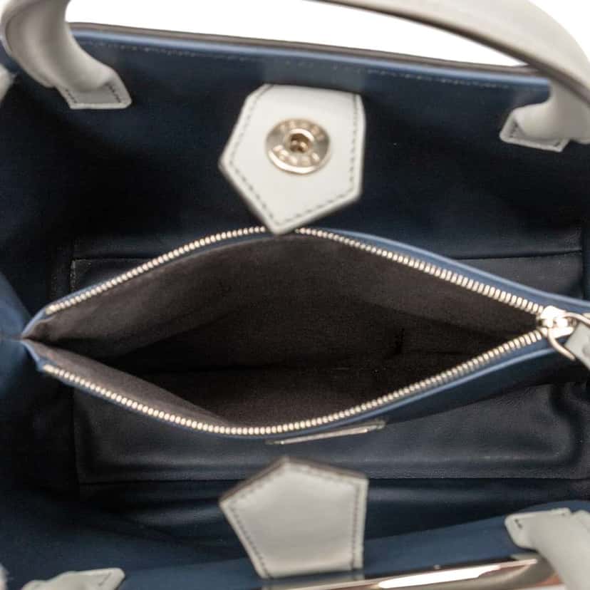 Fendi Petite Whipstitch Leather 2Jours Satchel Grey Leather Good condition - Model View