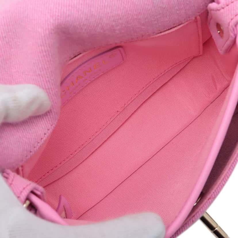 Chanel Mini CC Quilted Denim Messenger Flap Pink Denim Very good condition - Inside View