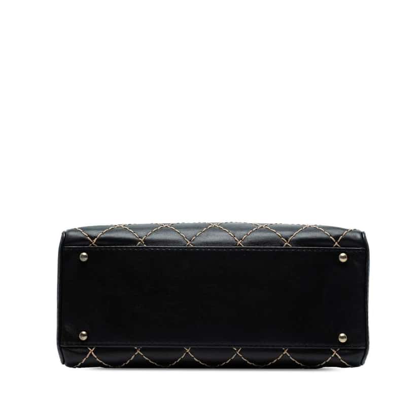 Chanel CC Lambskin Wild Stitch Handbag Black Leather Good condition - Inside View