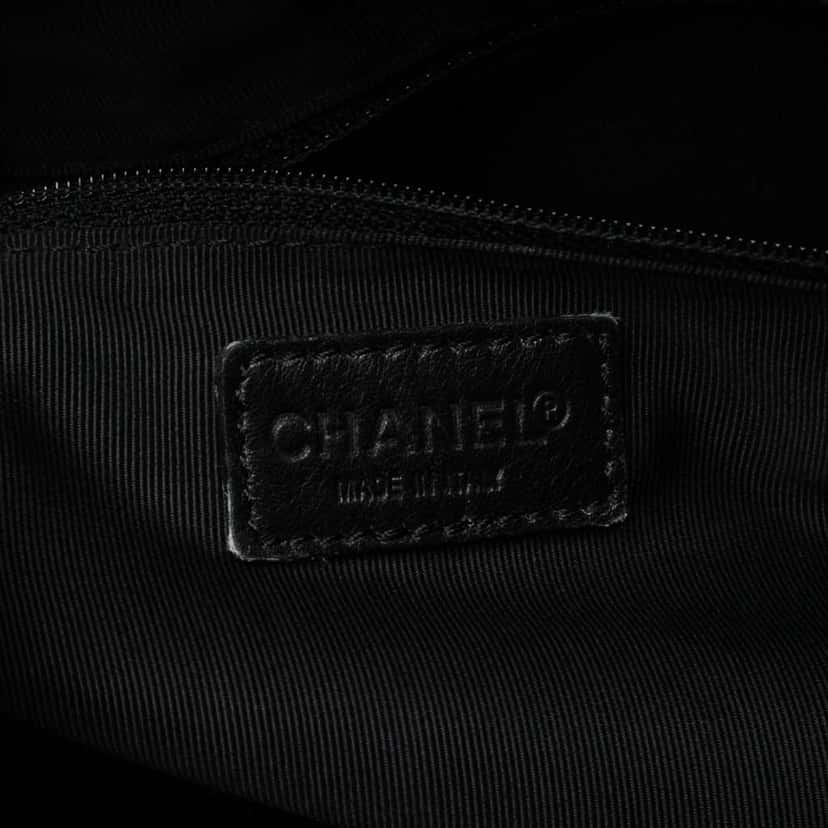 Chanel CC Lambskin Wild Stitch Handbag Black Leather Good condition - Box View