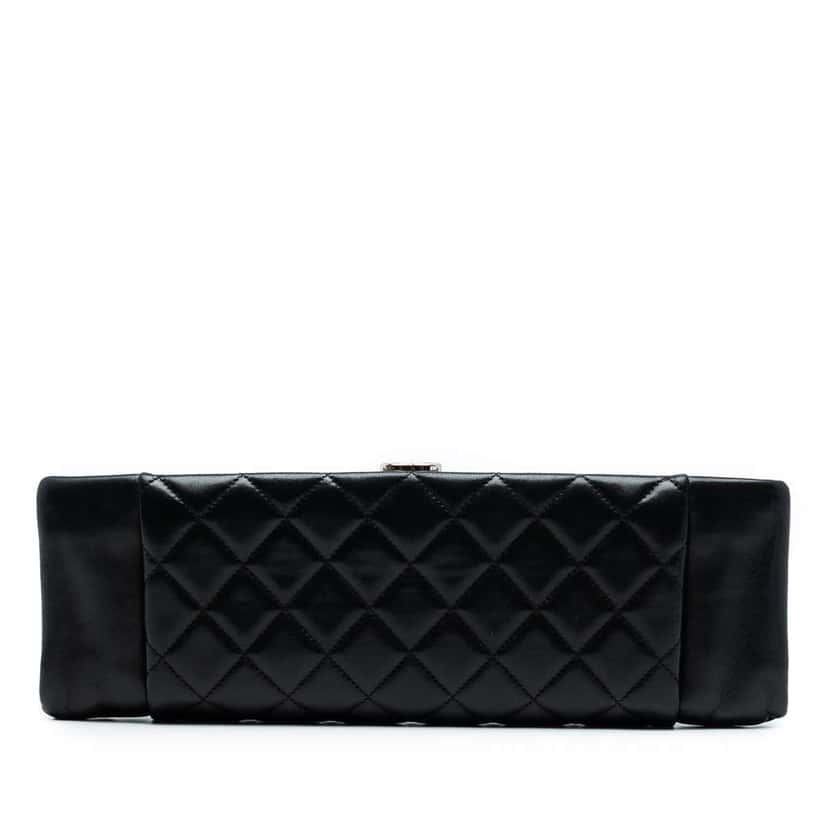 Chanel CC Quilted Lambskin Pleated Frame Clutch Black Leather Good condition - Front View