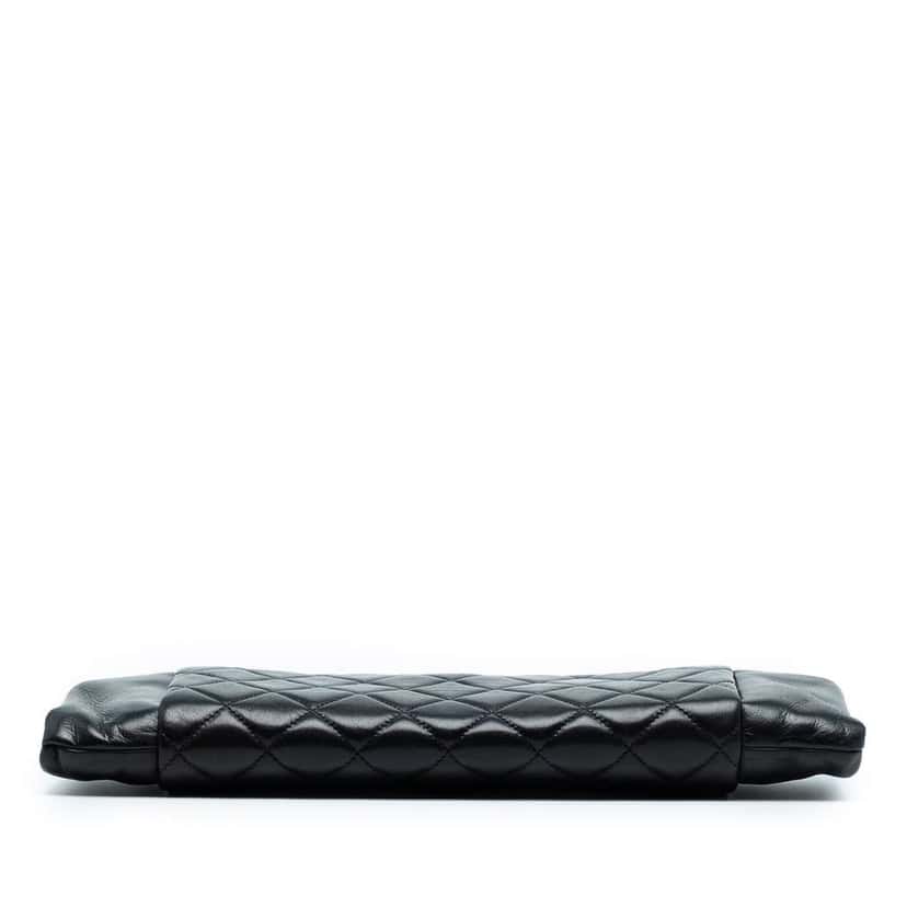 Chanel CC Quilted Lambskin Pleated Frame Clutch Black Leather Good condition - Inside View