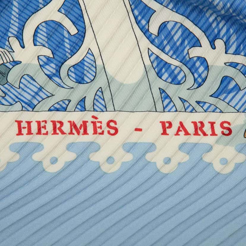 Hermès Varangues Pleated Silk Scarf Blue Silk Very good condition - Inside View