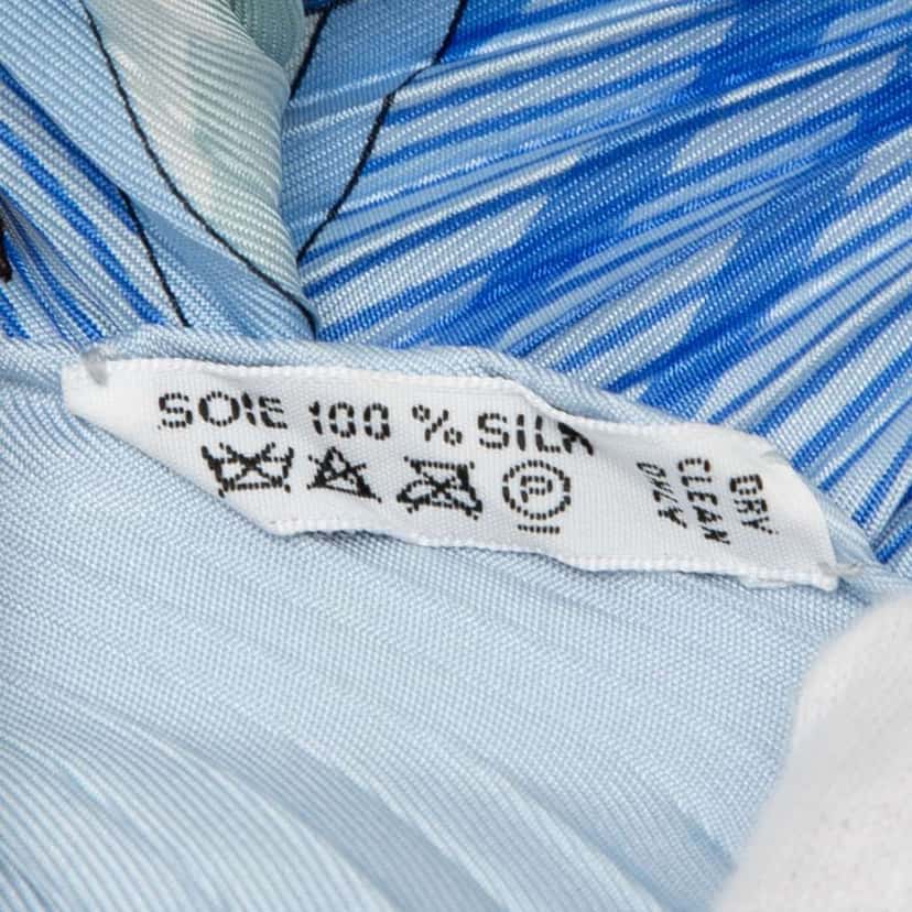 Hermès Varangues Pleated Silk Scarf Blue Silk Very good condition - Box View