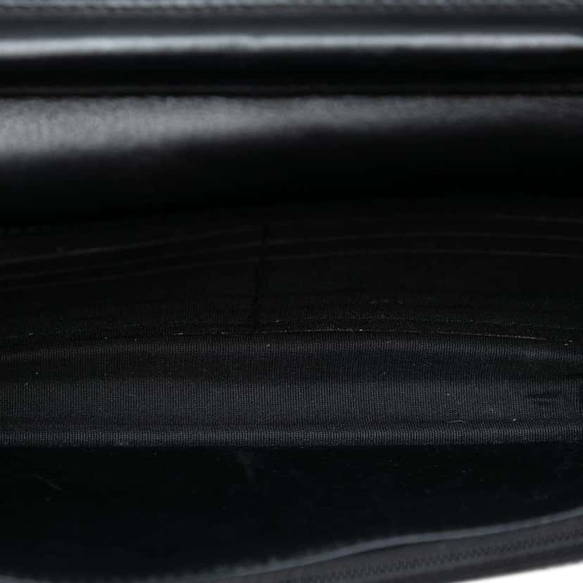 Chanel CC Lambskin Wild Stitch Wallet on Chain Black Leather Good condition - Model View