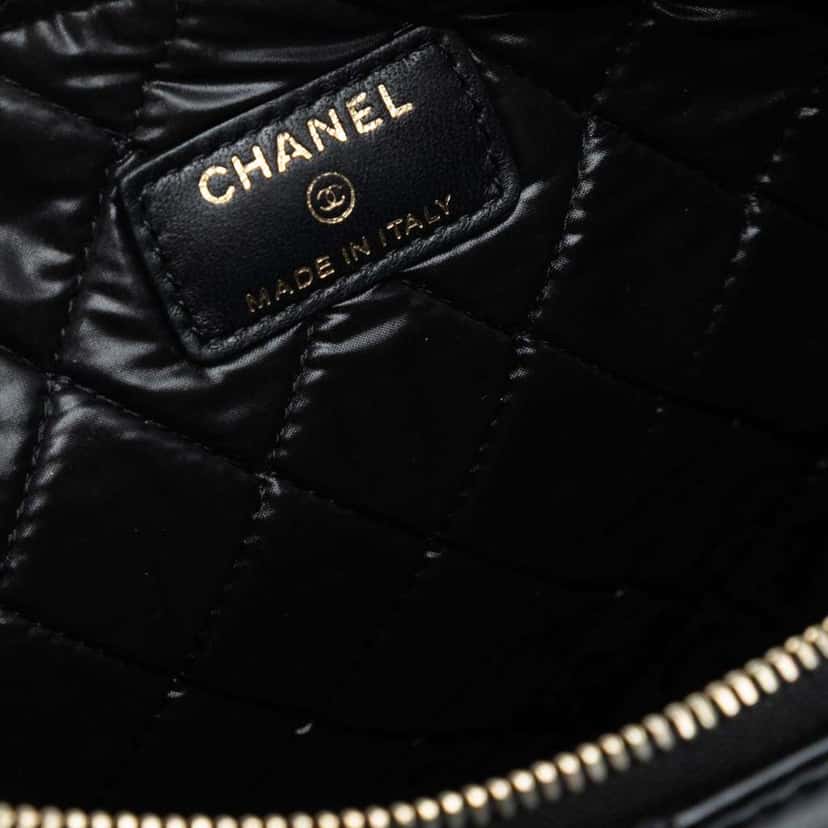 Chanel Large Quilted Lambskin Double Stitch Tassel O Case Clutch Black Leather Good condition - Box View