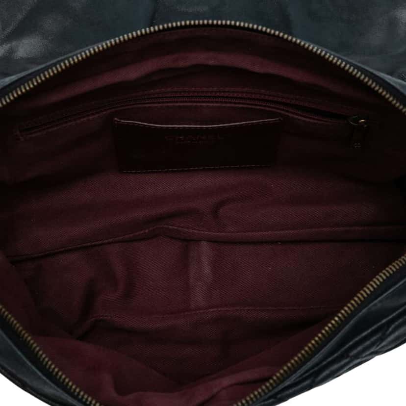 Chanel Large Quilted Iridescent Calfskin Shiva Flap Black Leather Good condition - Model View