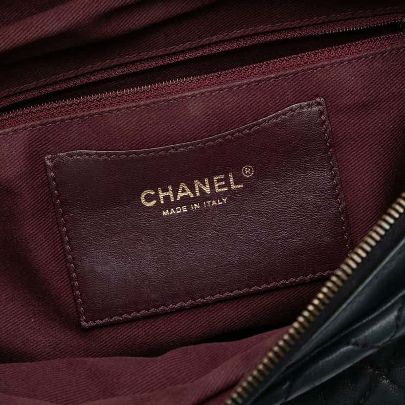 Chanel Large Quilted Iridescent Calfskin Shiva Flap Black Leather Good condition - Box View