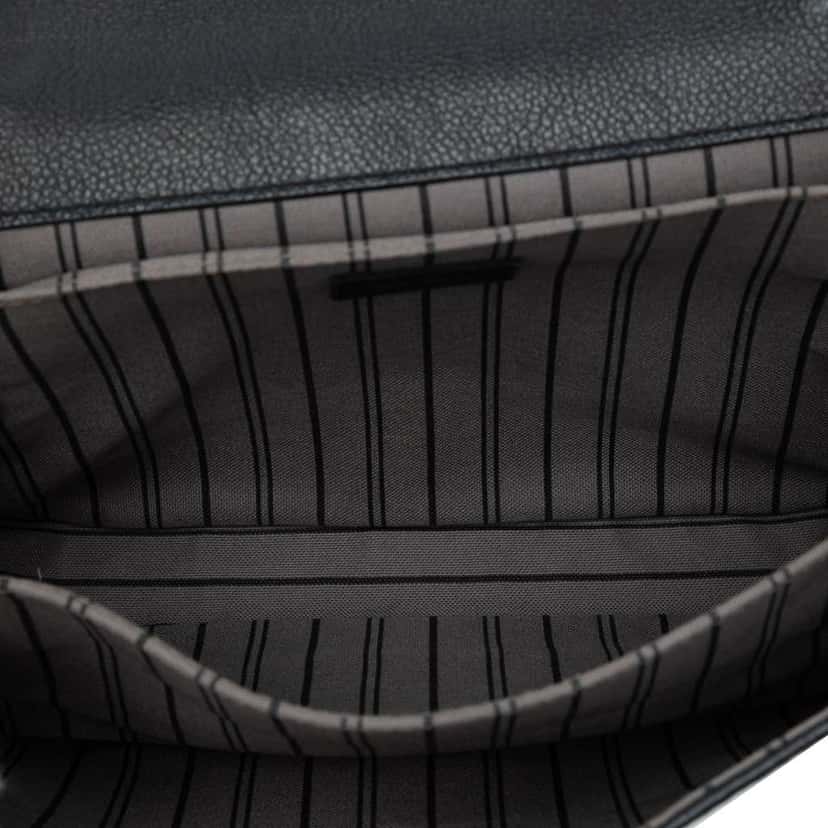 Louis Vuitton Monogram Empreinte Pochette Metis Black Leather Good condition - Model View