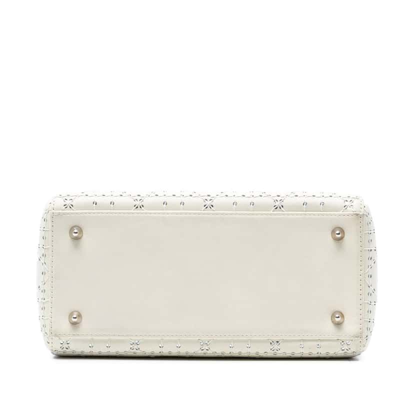 Dior Medium Perforated Calfskin Cannage Lady Dior White Leather Good condition - Inside View