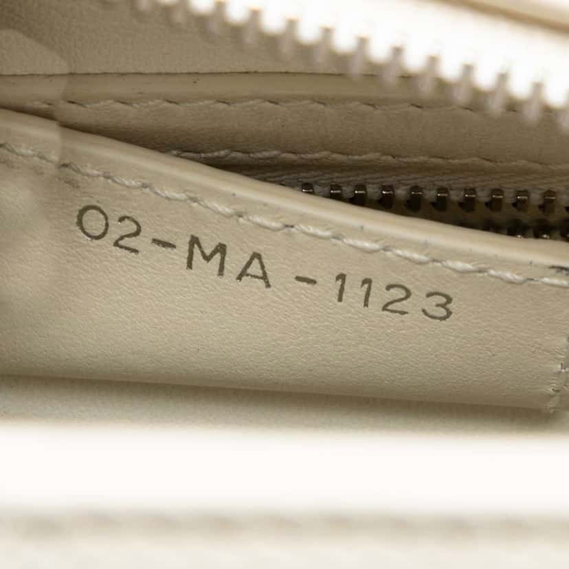 Dior Medium Perforated Calfskin Cannage Lady Dior White Leather Good condition - Box View