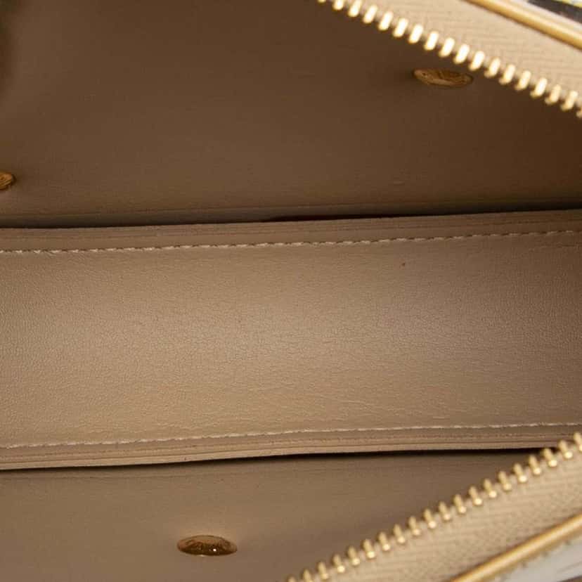 Louis Vuitton Monogram Vernis Fleurs Lexington Pochette Brown Leather Good condition - Model View