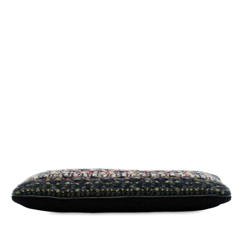 Chanel Quilted Tweed and Wool Cosmetic Pouch Blue Tweed Good condition - Inside View