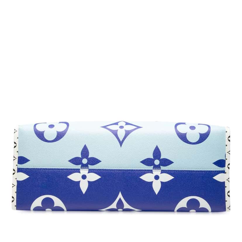Louis Vuitton Monogram Giant Okinawa Onthego GM Blue Good condition - Inside View