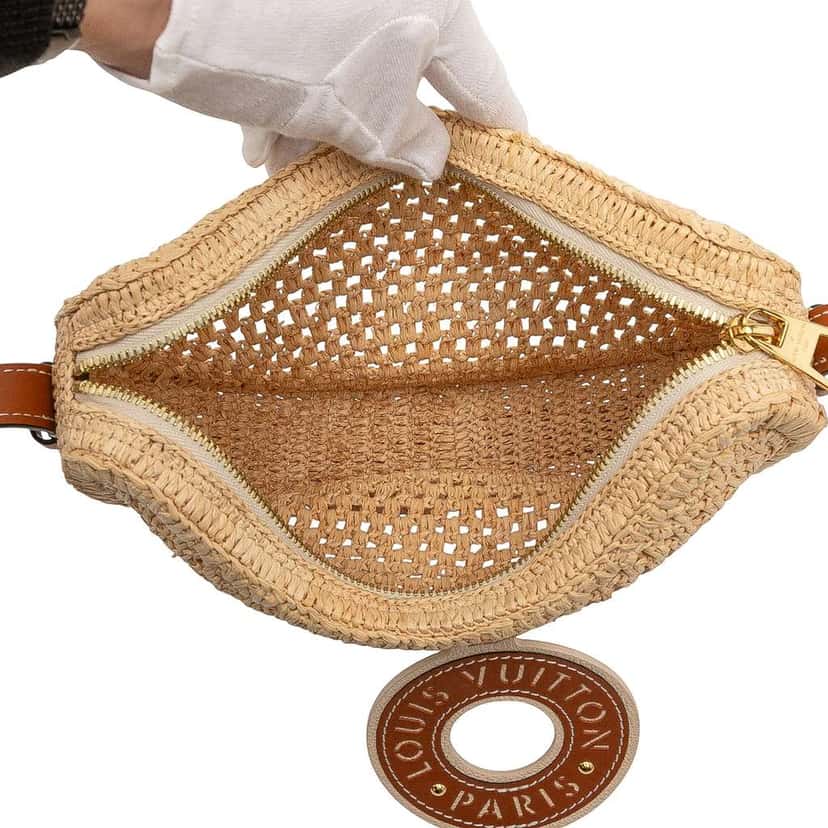 Louis Vuitton Raffia By the Pool Croissant MM Brown Good condition - Model View