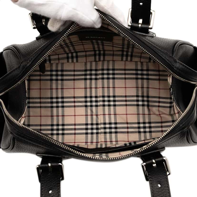 Burberry Leather Boston Bag Black Leather Good condition - Model View