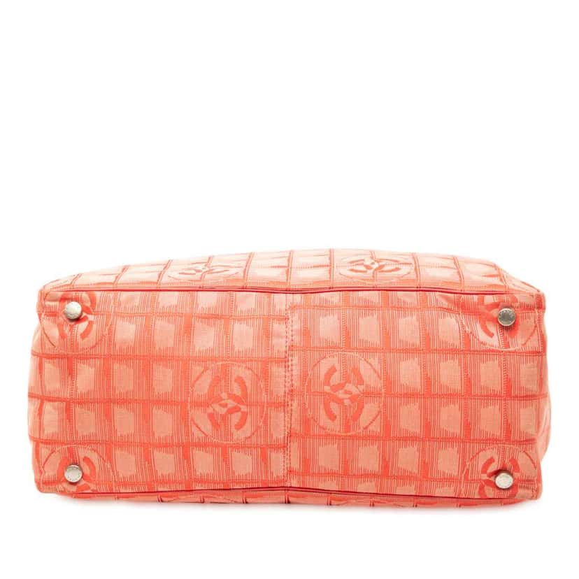 Chanel New Travel Line Nylon Tote Orange Good condition - Inside View