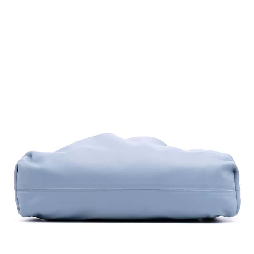 Bottega Veneta Lambskin The Pouch Blue Leather Good condition - Inside View