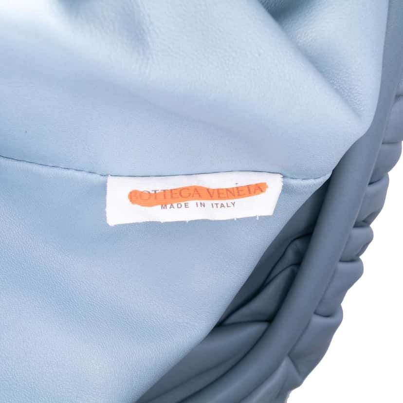 Bottega Veneta Lambskin The Pouch Blue Leather Good condition - Box View