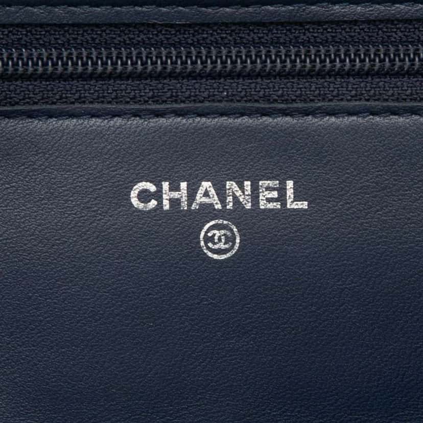 Chanel CC Quilted Lambskin Wallet On Chain Blue Leather Very good condition - Box View