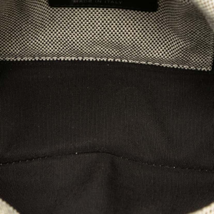 Chanel Canvas CC Camellia No. 5 Shoulder Bag Grey Canvas Good condition - Model View