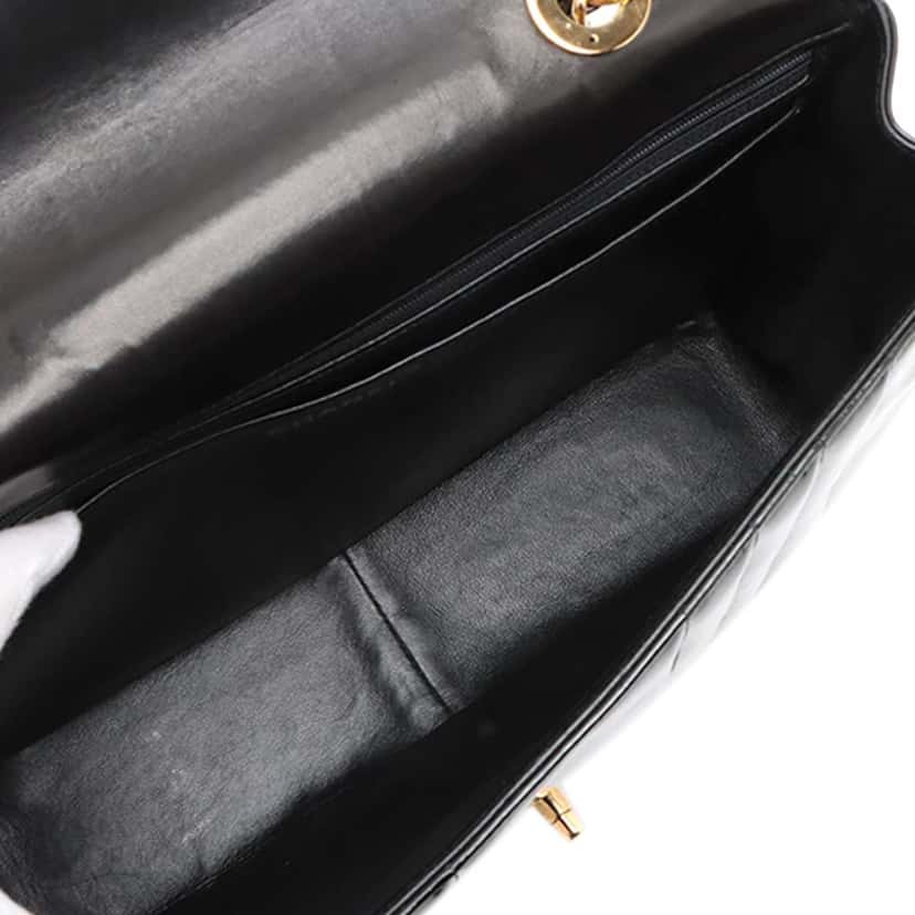 Chanel Jumbo Patent Vertical Quilt Mademoiselle Flap Black Leather Good condition - Box View