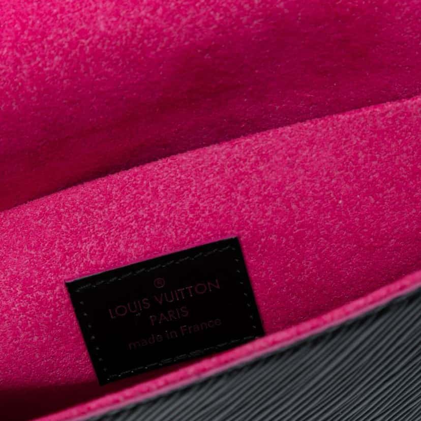 Louis Vuitton Epi Pochette Felicie Black Leather Good condition - Box View