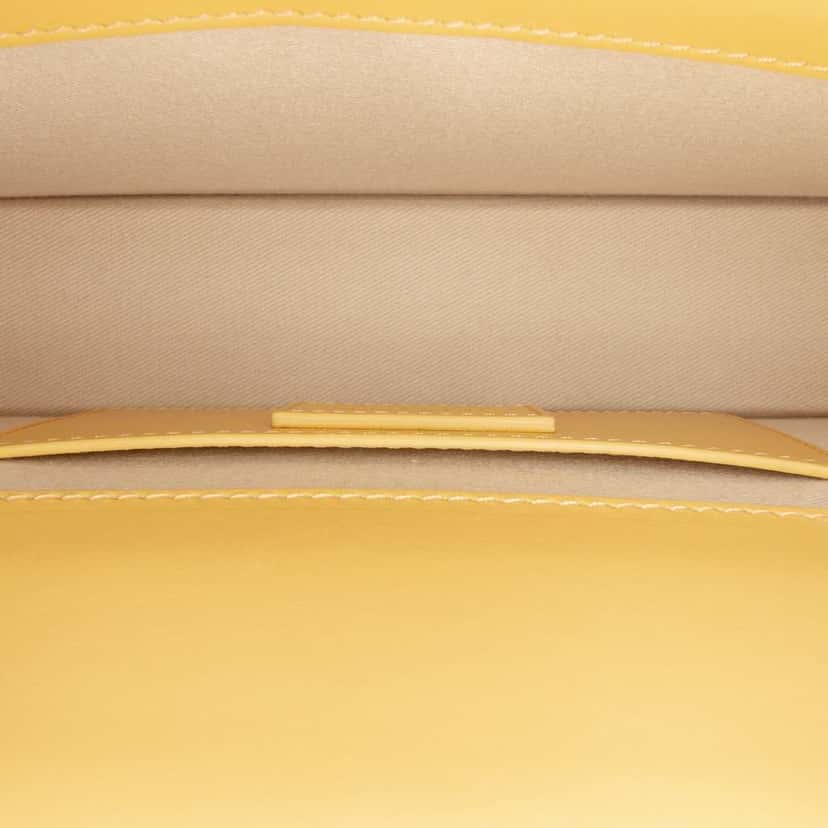Jacquemus Leather Le Bambino Long Yellow Leather Good condition - Model View