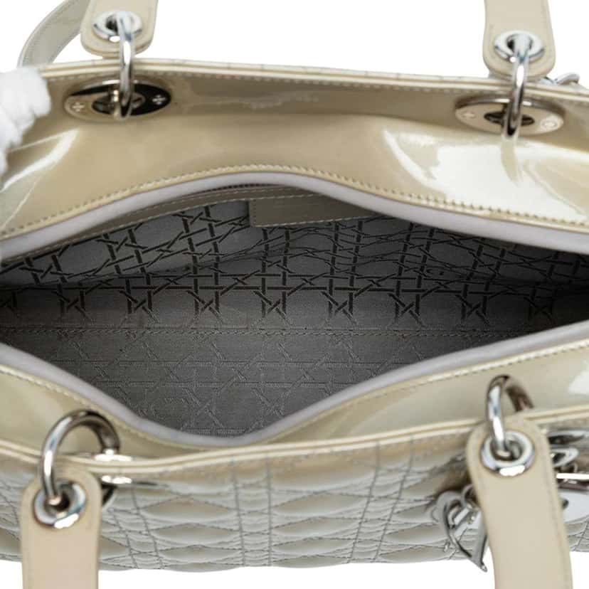 Dior Large Patent Cannage Lady Dior Brown Leather Good condition - Model View