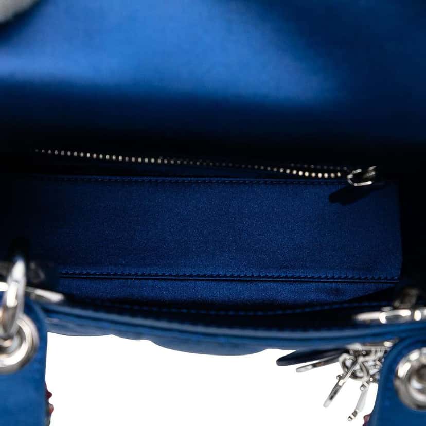 Dior Mini Satin Cannage Beaded Handle Lady Dior Blue Satin Good condition - Model View