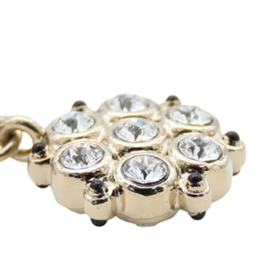 Chanel Gold Plated Enamel CC and Rhinestones Flower Pendant Necklace Gold Metal Good condition - Model View