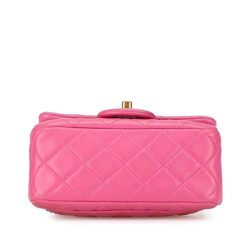 Chanel Mini Square Classic Lambskin Pearl Crush Single Flap Pink Leather Very good condition - Model View