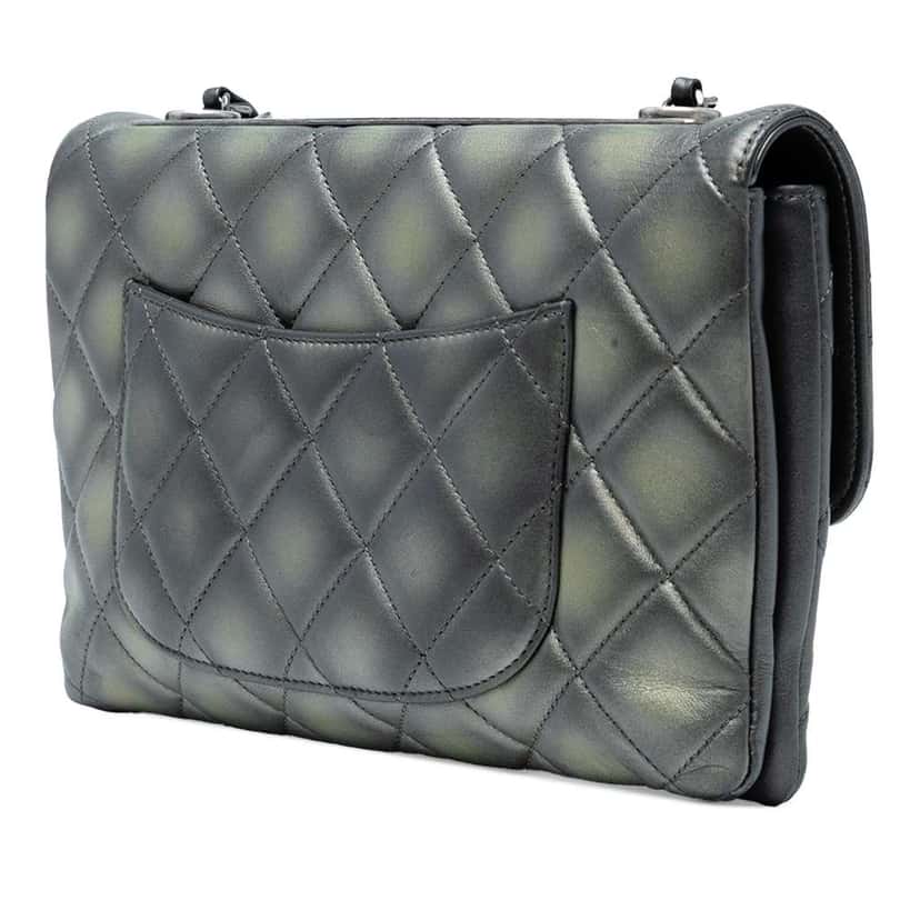 Chanel Quilted Metallic Lambskin Trendy CC Flap Grey Leather Good condition - Back View