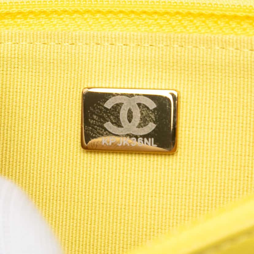 Chanel Quilted Lambskin 19 Wallet on Chain Yellow Leather Very good condition - Box View