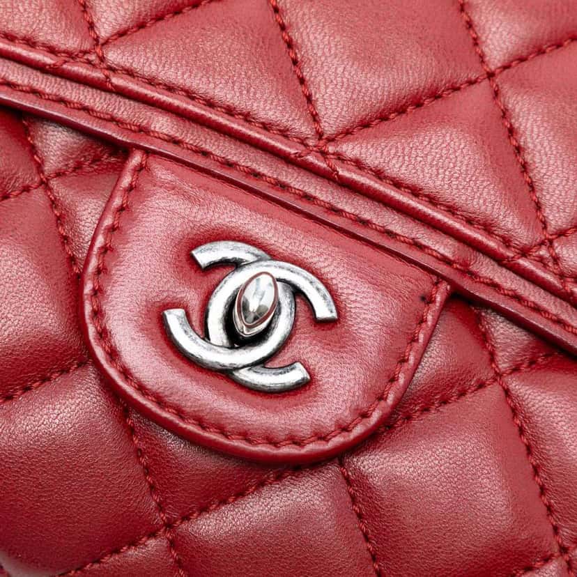 Chanel Small Quilted Lambskin Citizen Zip Flap Red Leather Good condition - Box View