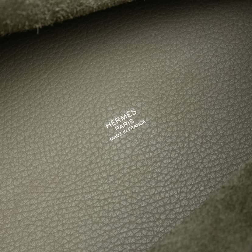 Hermès Clemence Picotin Lock 22 Grey Leather Good condition - Box View