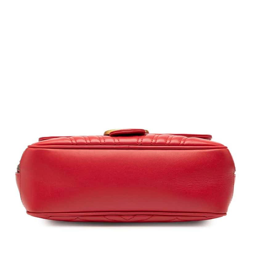 Gucci Small GG Marmont Matelasse Leather Sylvie Top Handle Satchel Red Leather Good condition - Inside View