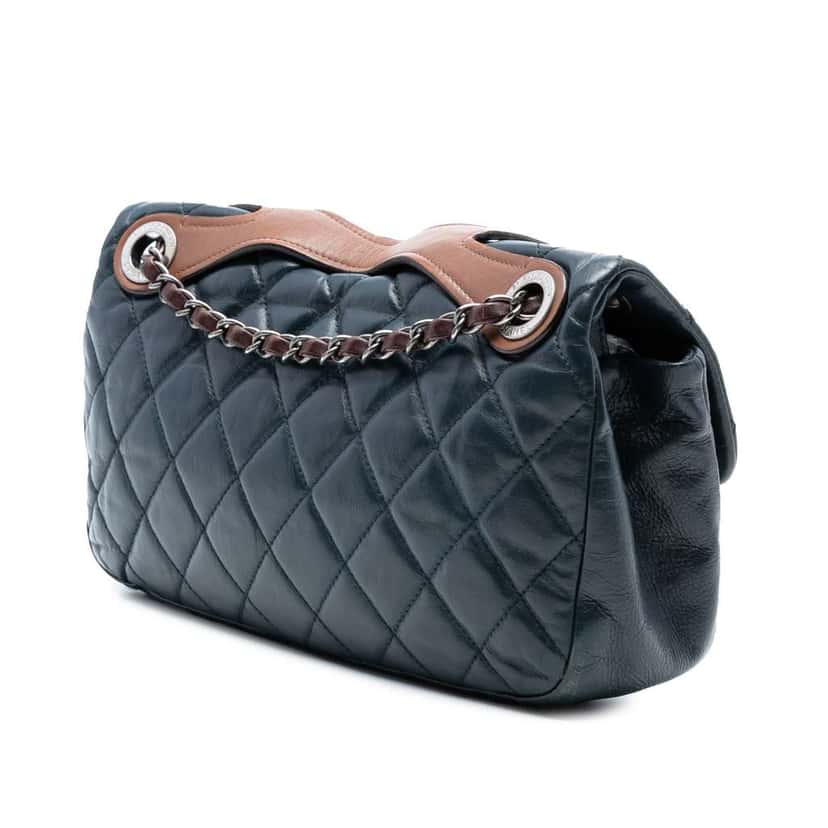 Chanel Medium Iridescent Calfskin In The Mix Flap Blue Leather Good condition - Back View