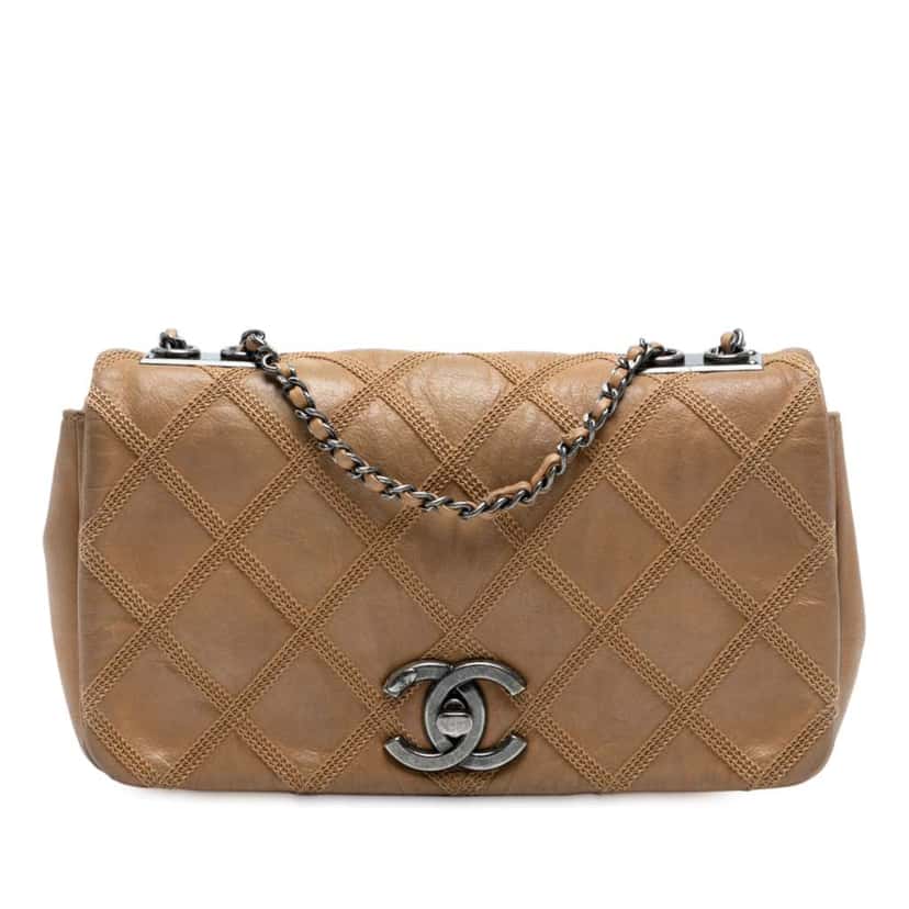 Chanel CC Aged Calfskin Diamond Stitch Flap Brown Leather Good condition - Front View