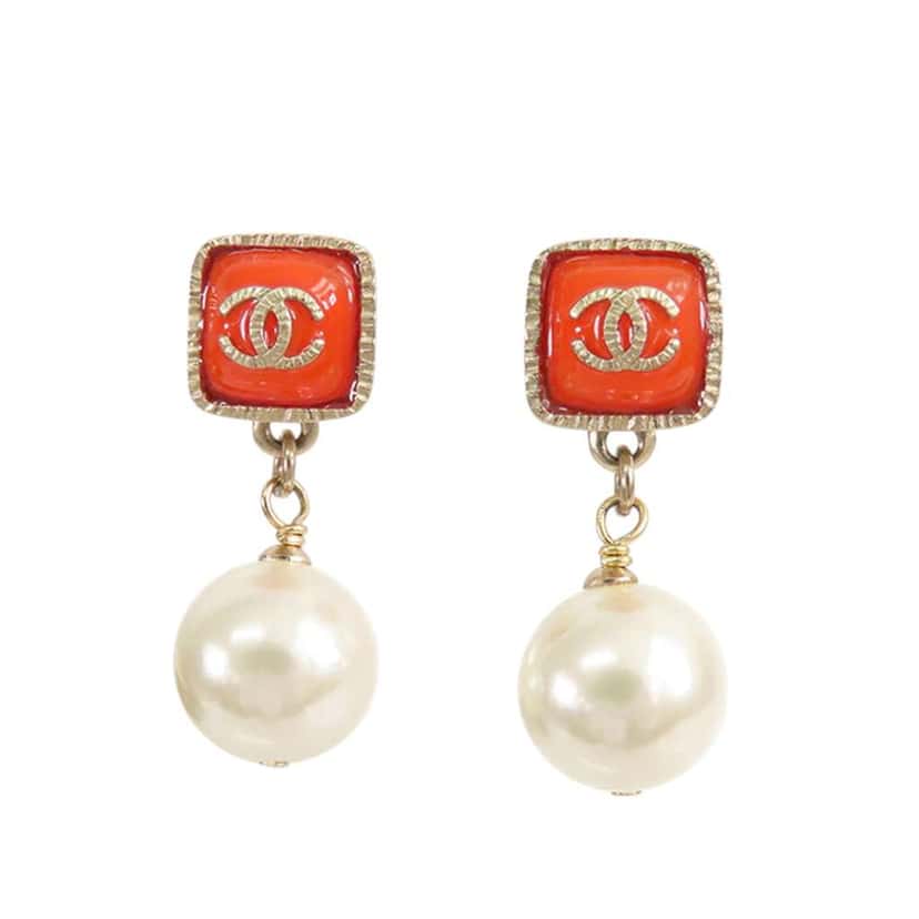 Chanel Gold Plated Enamel Faux Pearl Drop Earrings Gold Metal Good condition - Front View