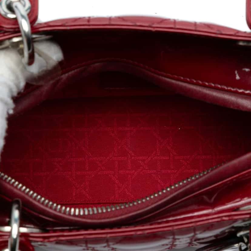 Dior Medium Patent Cannage Lady Dior Red Leather Good condition - Model View