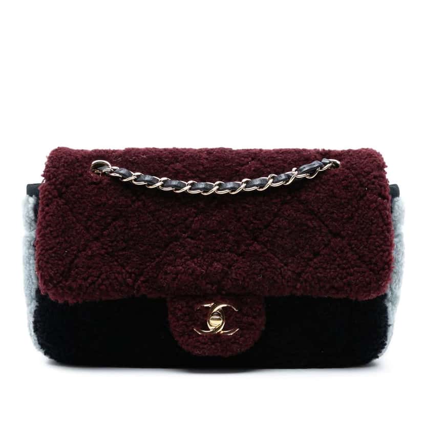 Chanel Medium Tricolor CC Quilted Shearling Single Flap Red Very good condition - Front View