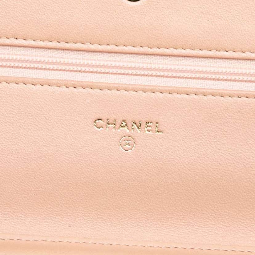 Chanel Quilted Patent Boy Wallet on Chain Black Leather Good condition - Box View
